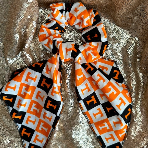 University of Tennessee Hair Scrunchie W/Scarf Handmade - Picture 1 of 1